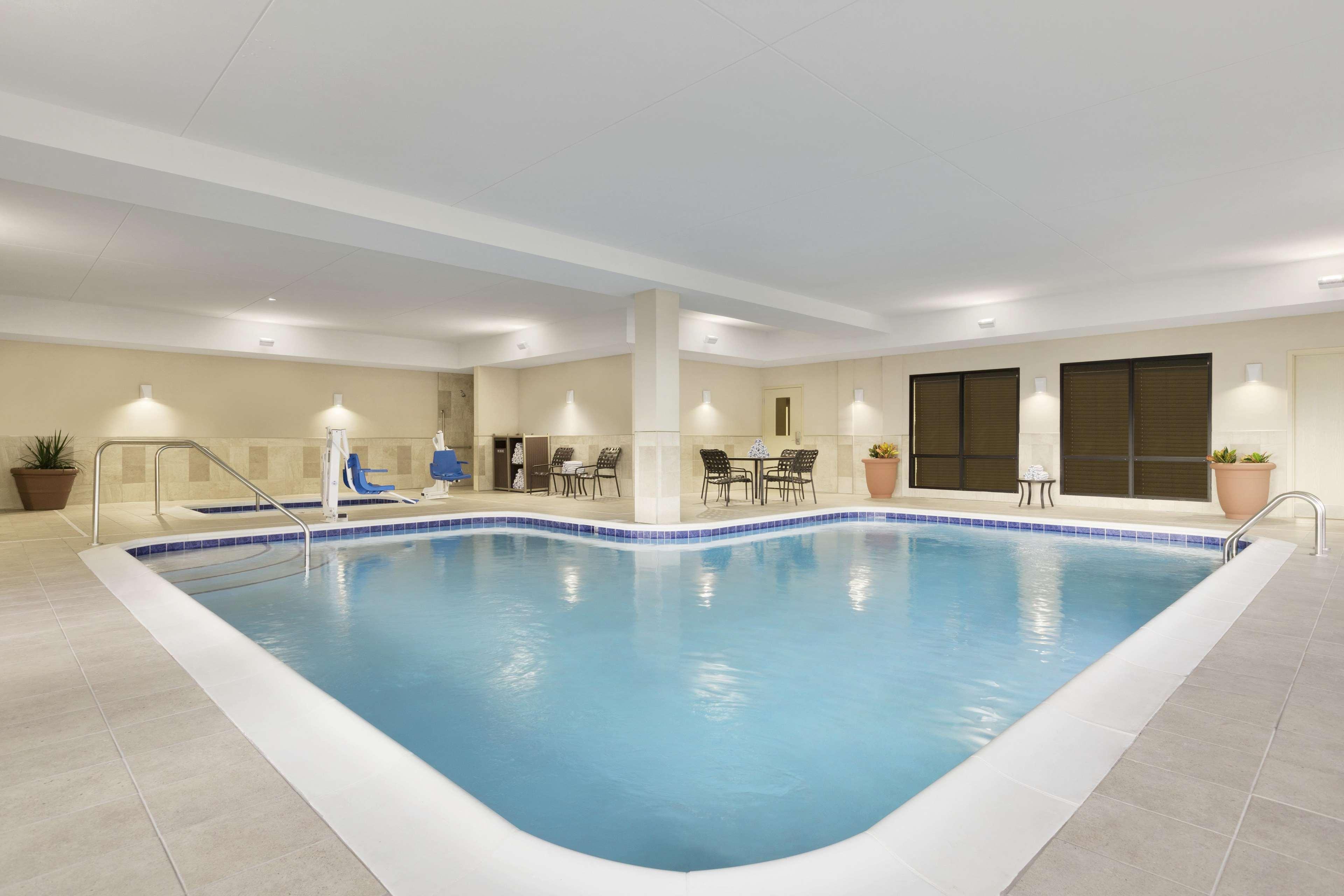 Hampton Inn & Suites Niles/Warren, Oh Bagian luar foto