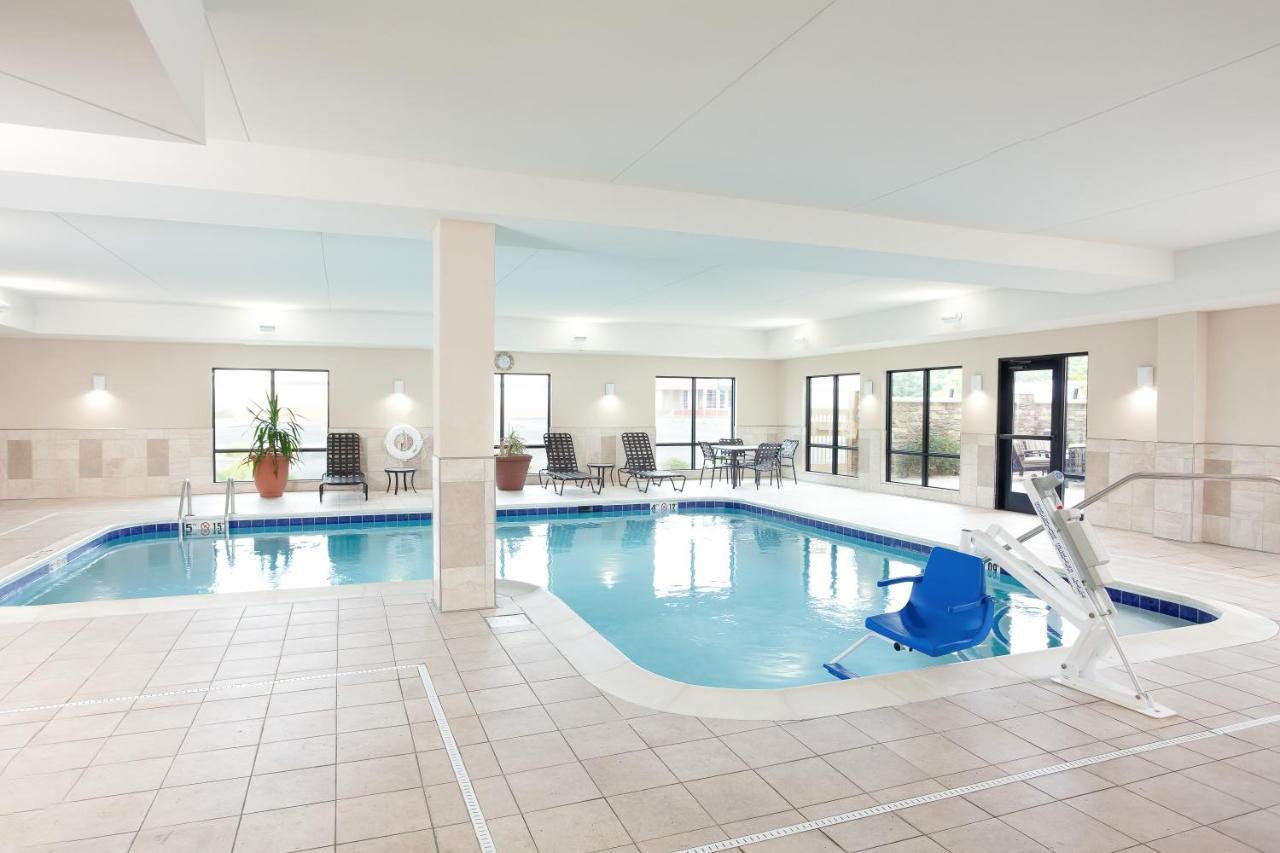 Hampton Inn & Suites Niles/Warren, Oh Bagian luar foto